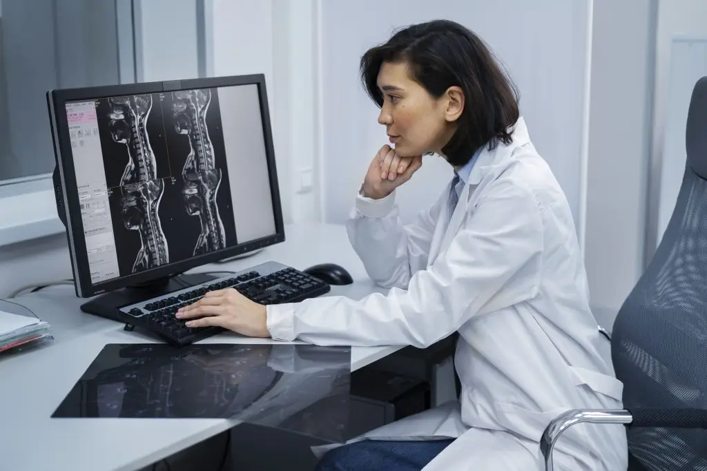 Best Doctors at Lahore Spine Care 1 best doctors